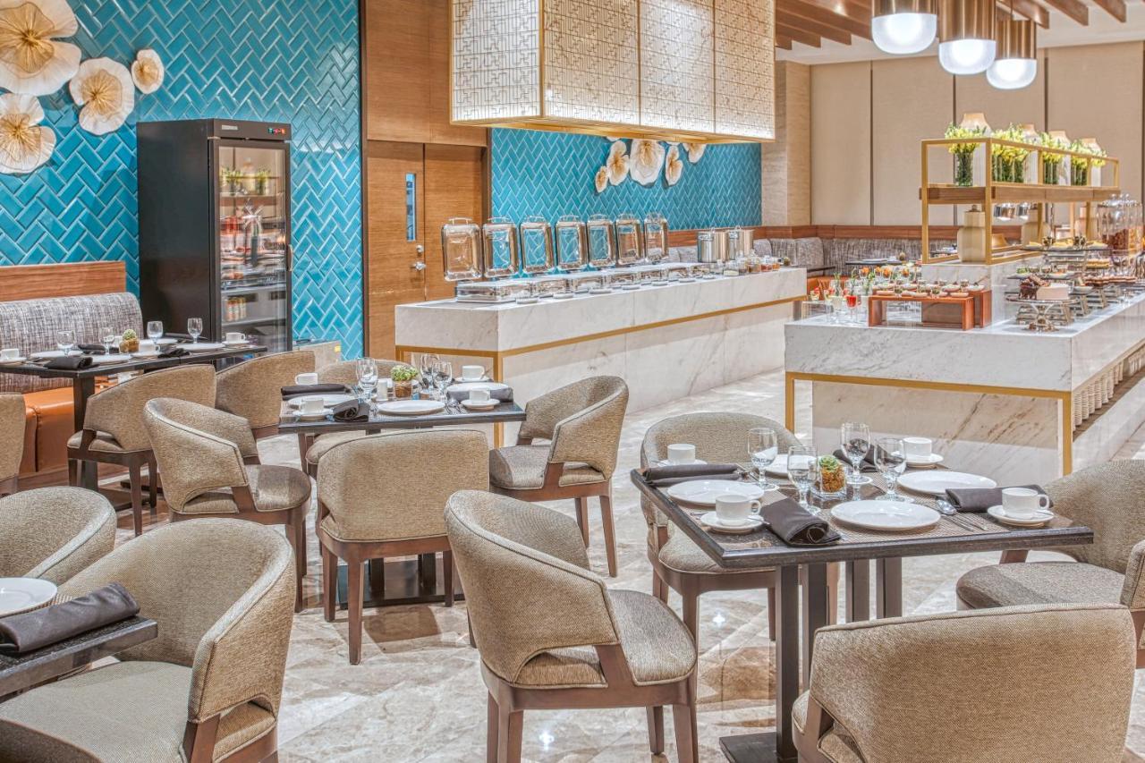 Kingsford Hotel Manila Paranaque City Экстерьер фото