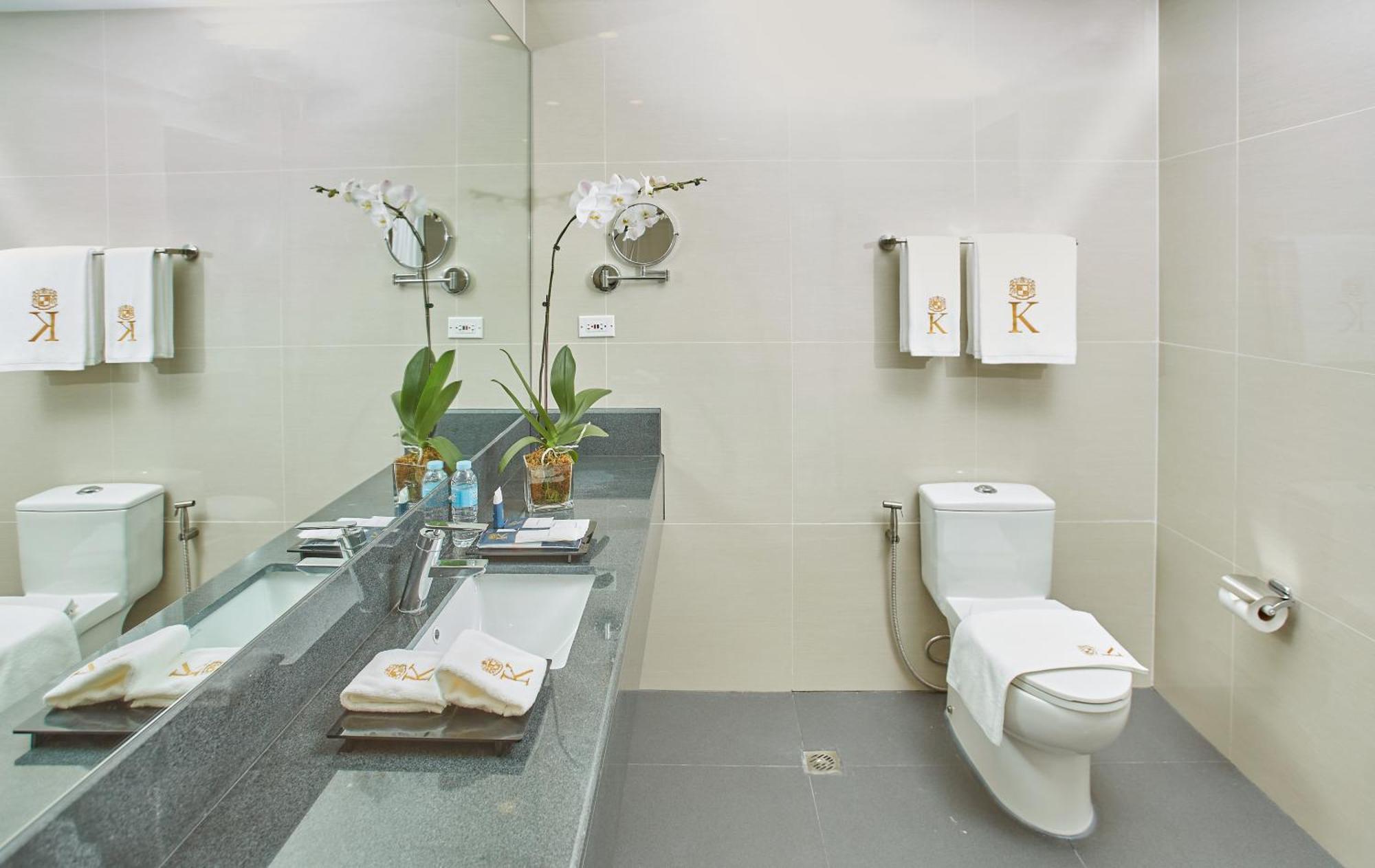 Kingsford Hotel Manila Paranaque City Экстерьер фото