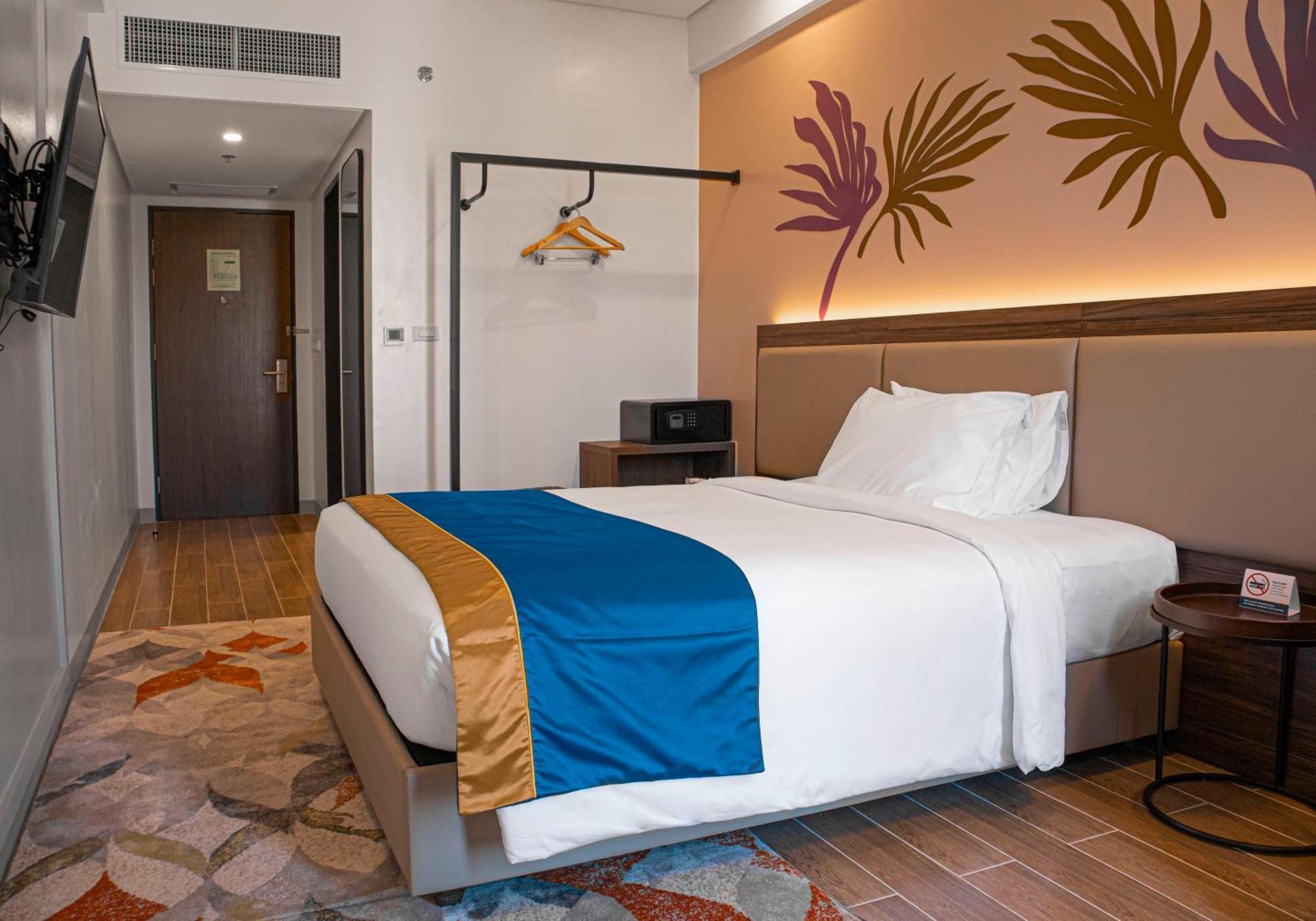 Kingsford Hotel Manila Paranaque City Экстерьер фото