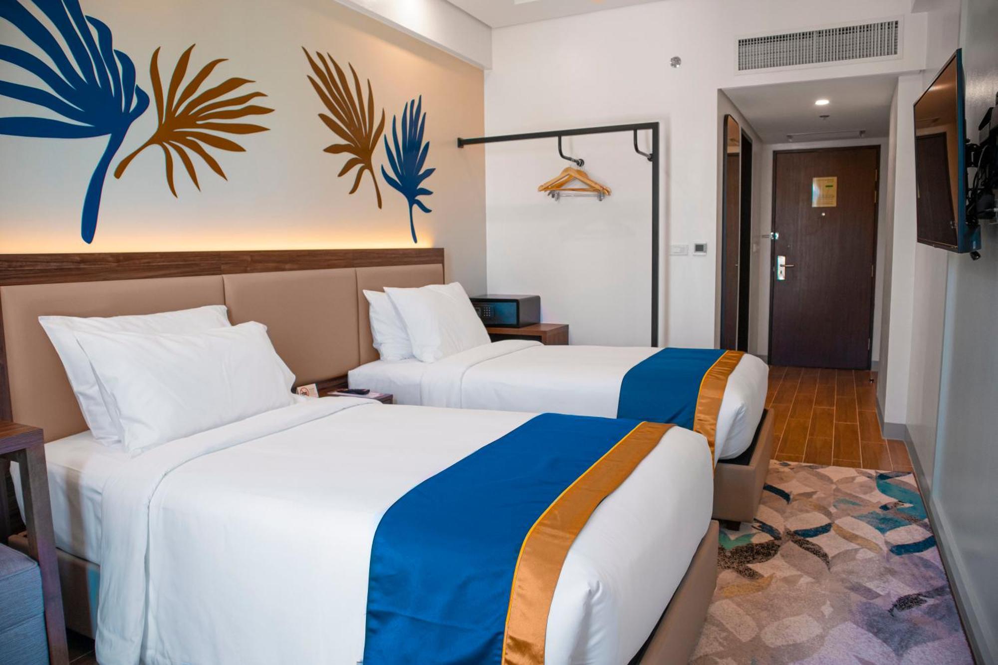 Kingsford Hotel Manila Paranaque City Экстерьер фото